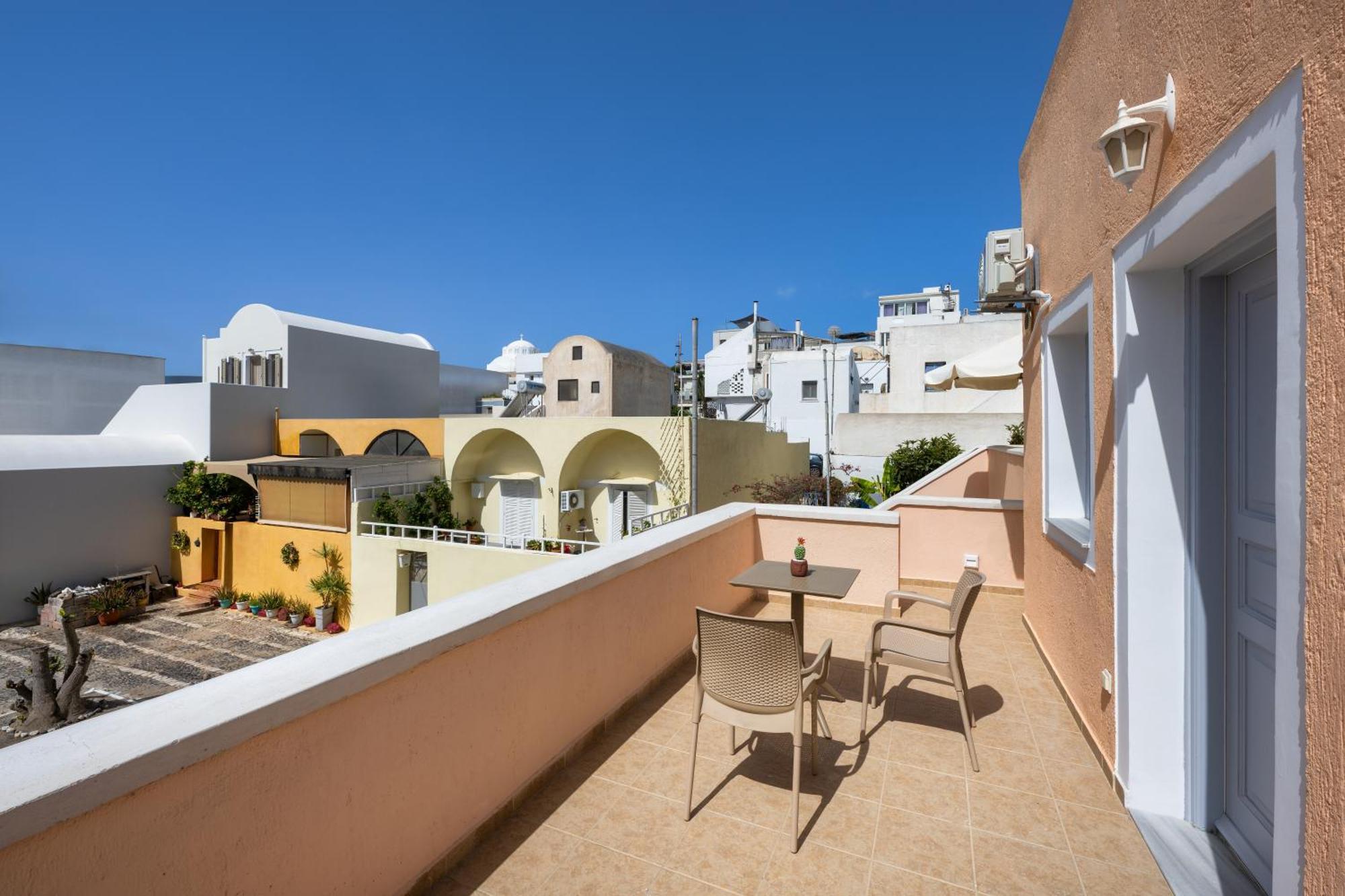 Hillside Elegance Suites Fira  Exterior photo